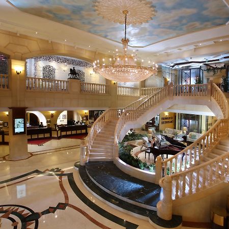 โรงแรมคาร์ลตัน พาเลซ ดูไบ ภายนอก รูปภาพ Lobby