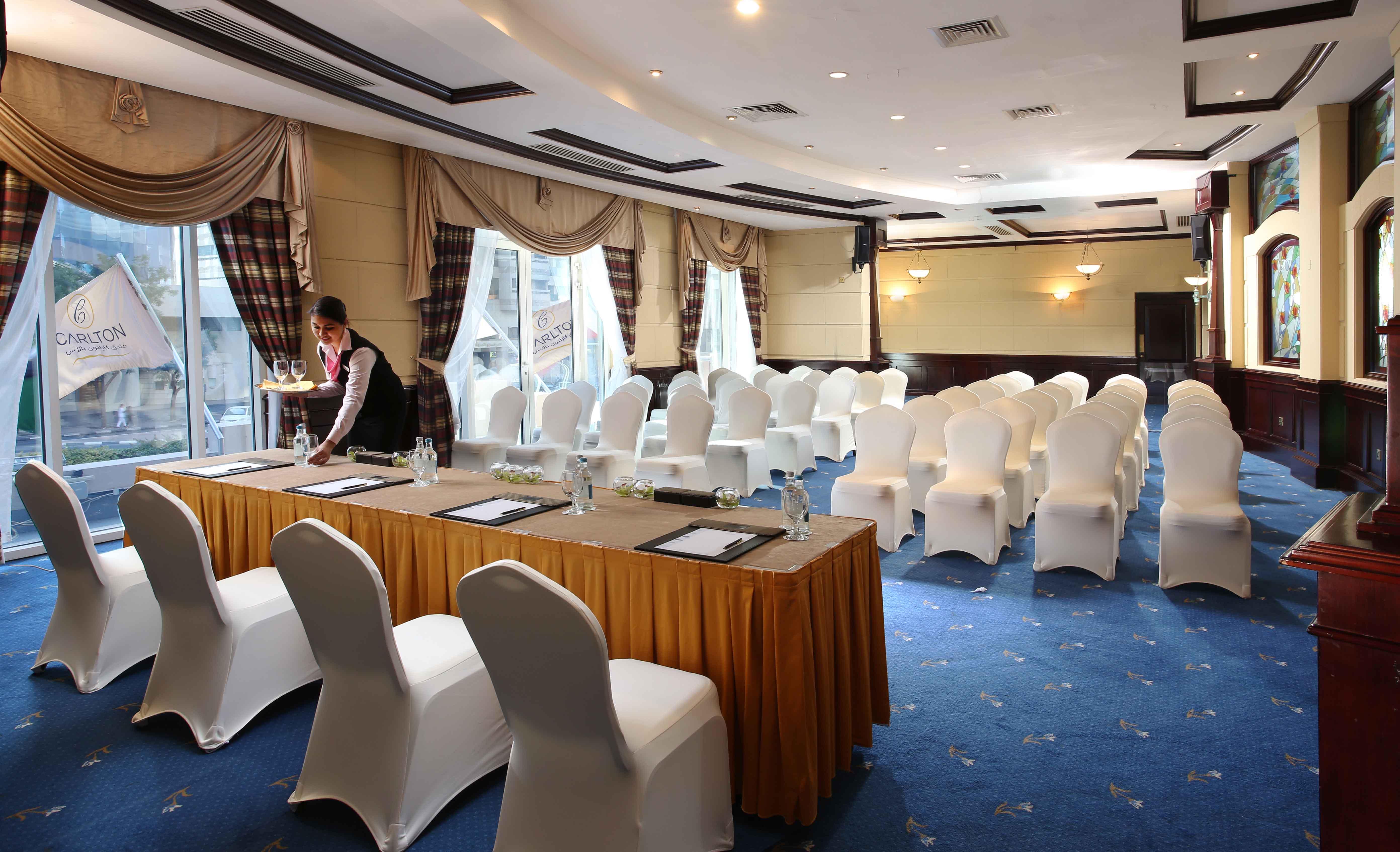โรงแรมคาร์ลตัน พาเลซ ดูไบ ภายนอก รูปภาพ Meeting room