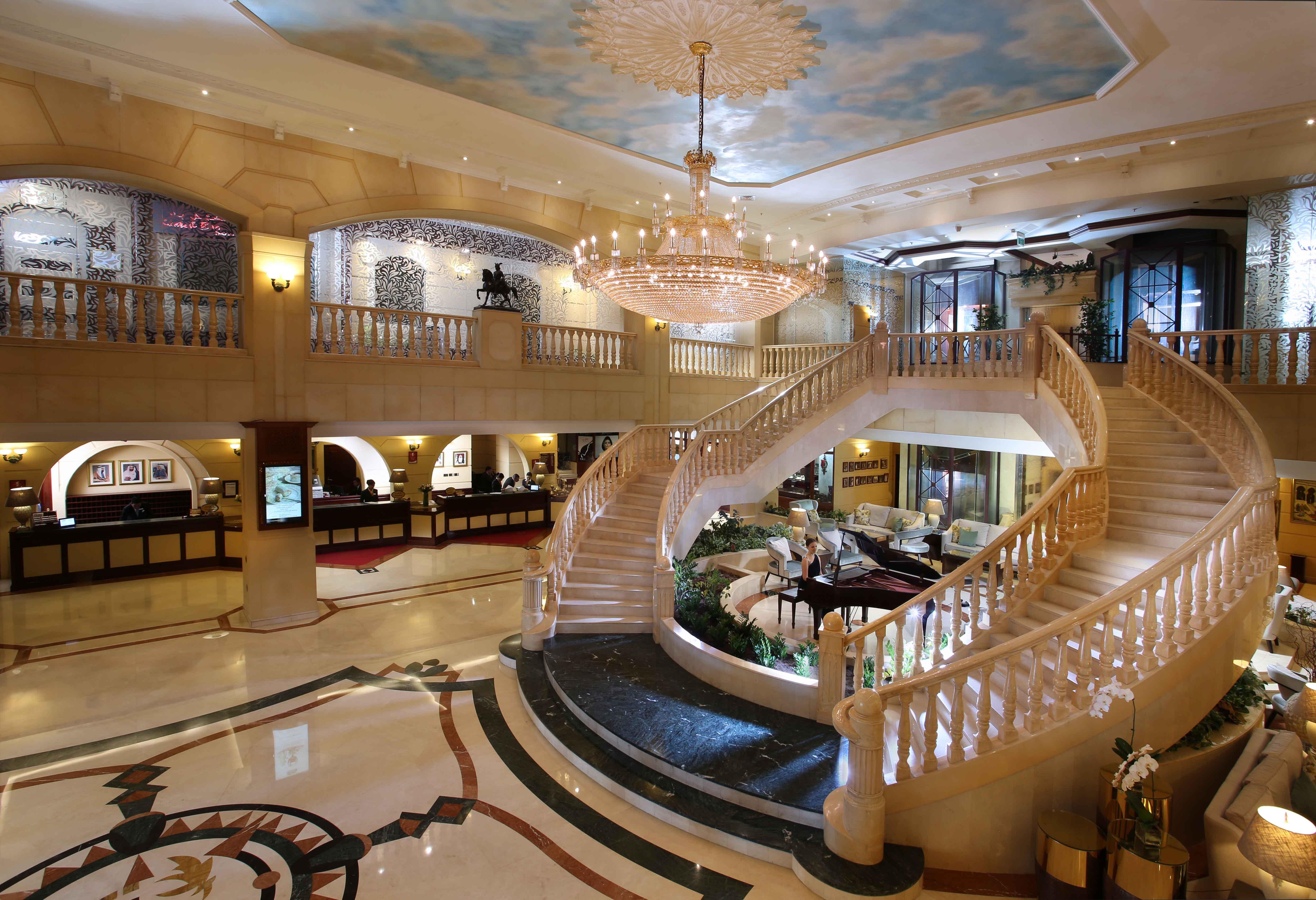 โรงแรมคาร์ลตัน พาเลซ ดูไบ ภายนอก รูปภาพ Lobby