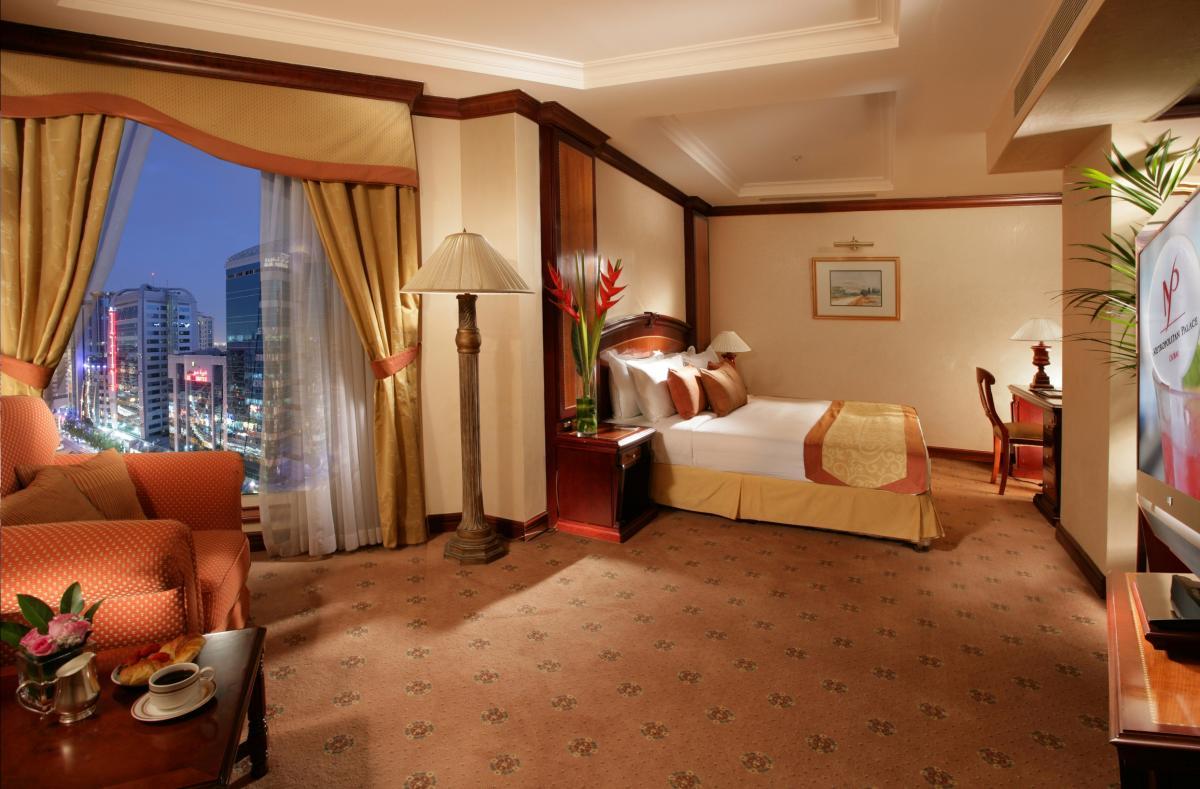 โรงแรมคาร์ลตัน พาเลซ ดูไบ ภายนอก รูปภาพ A suite at the Conrad Hong Kong