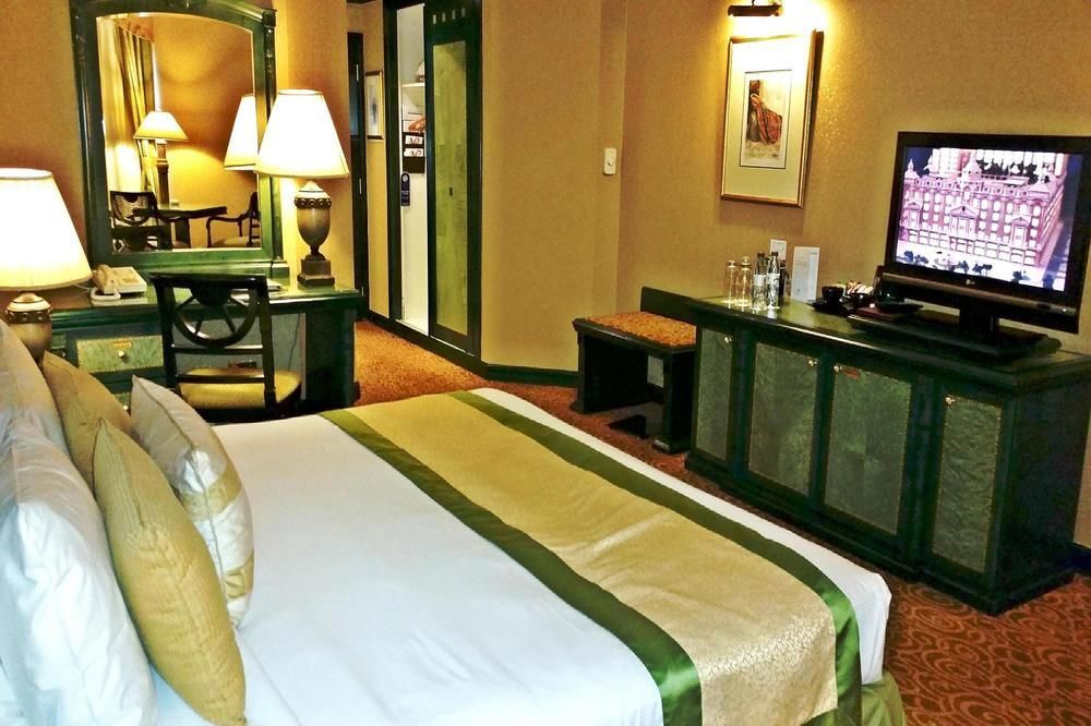 โรงแรมคาร์ลตัน พาเลซ ดูไบ ภายนอก รูปภาพ A room at the hotel