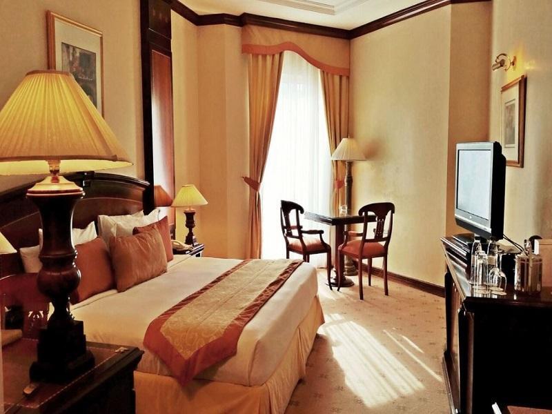 โรงแรมคาร์ลตัน พาเลซ ดูไบ ภายนอก รูปภาพ A room at the hotel